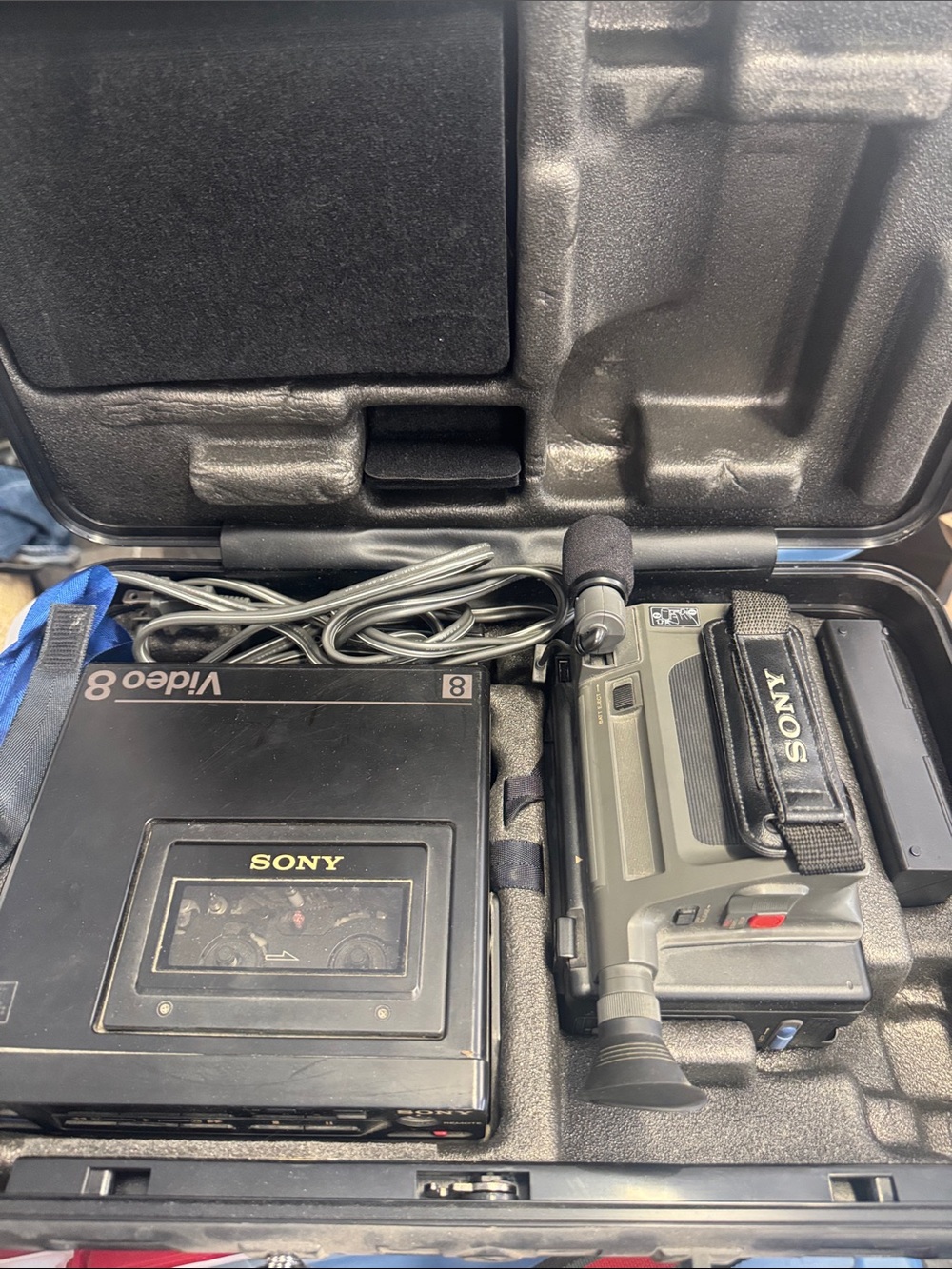 Sony Portable Video8 Camcorder Kit